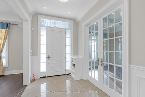 Photo 3 at 10 Stancroft Drive, Westbrook, Richmond Hill