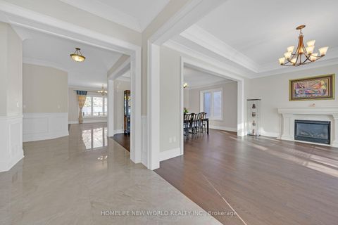 Photo 4 at 10 Stancroft Drive, Westbrook, Richmond Hill