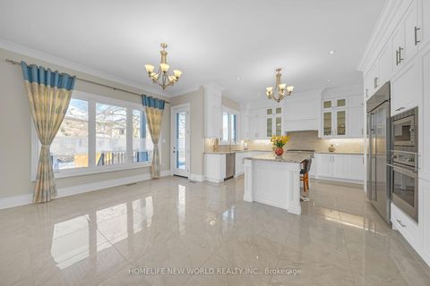 Photo 13 at 10 Stancroft Drive, Westbrook, Richmond Hill