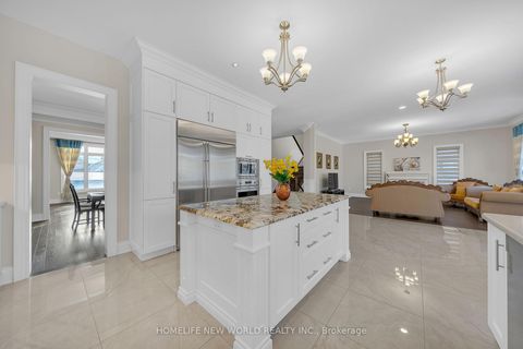 Photo 15 at 10 Stancroft Drive, Westbrook, Richmond Hill