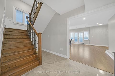 Photo 32 at 10 Stancroft Drive, Westbrook, Richmond Hill