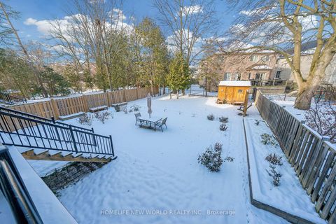 Photo 41 at 10 Stancroft Drive, Westbrook, Richmond Hill