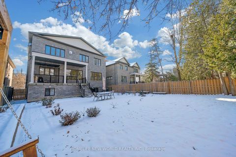 Photo 46 at 10 Stancroft Drive, Westbrook, Richmond Hill