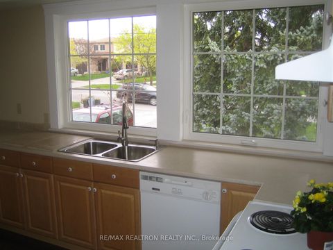 Photo 8 at 166 WELDRICK Road, North Richvale, Richmond Hill