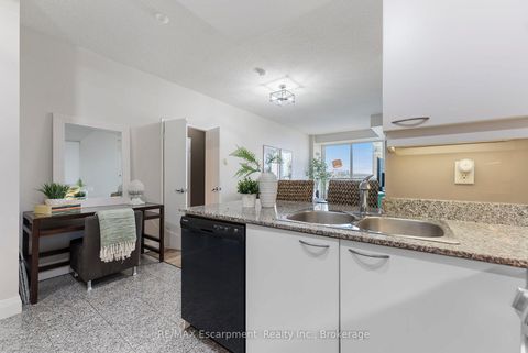 Photo 4 at 902 - 88 Palace Pier, Mimico, Toronto