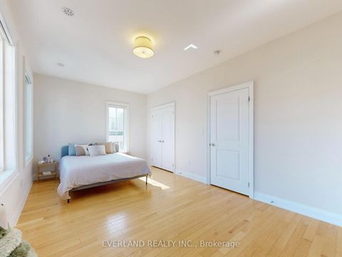 Photo 15 at 5 Point Pelee Lane, Rouge Woods, Richmond Hill