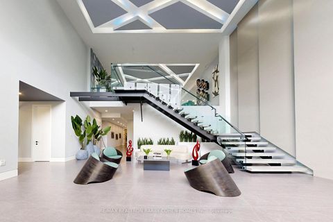 Photo 4 at 23 Hunters Glen Road, Aurora Estates, Aurora