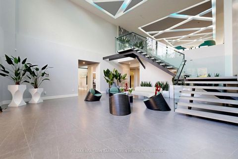 Photo 5 at 23 Hunters Glen Road, Aurora Estates, Aurora