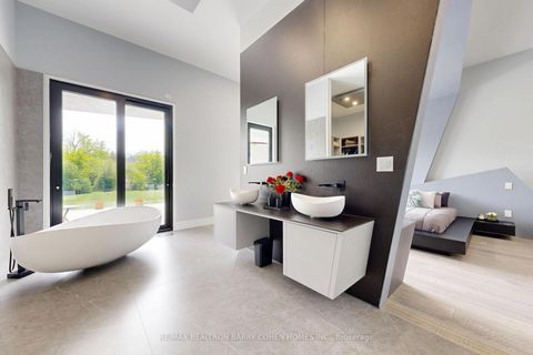 Photo 23 at 23 Hunters Glen Road, Aurora Estates, Aurora