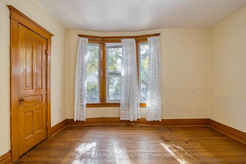 Photo 29 at 76 Pearson Avenue, Roncesvalles, Toronto