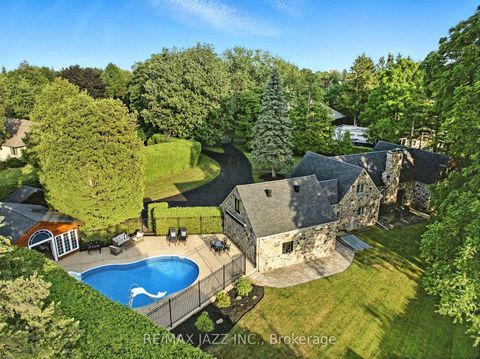 Photo 4 at 690 Bessborough Drive, Centennial, Oshawa