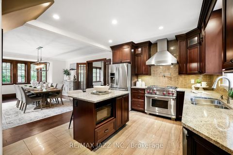 Photo 20 at 690 Bessborough Drive, Centennial, Oshawa