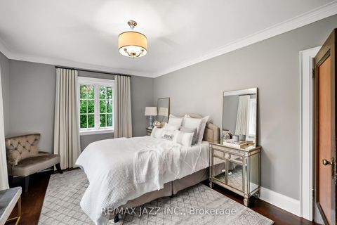 Photo 21 at 690 Bessborough Drive, Centennial, Oshawa