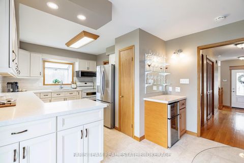 Photo 7 at 108 Sixth Street, Beaverton, Brock