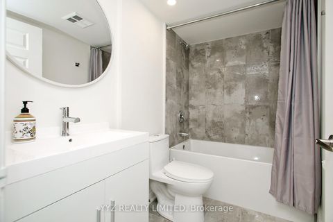 Photo 14 at 407 - 1 Clark Avenue W, Yorkhill, Vaughan