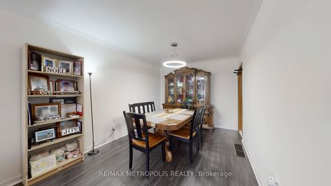 Photo 7 at 68 Paulvale Crescent, York University Heights, Toronto