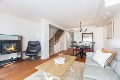 Photo 14 at #10 - 2112 Queen Street E, The Beaches, Toronto