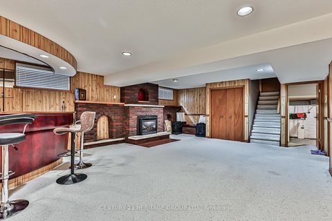 Photo 20 at 40 Weldrick Road W, North Richvale, Richmond Hill