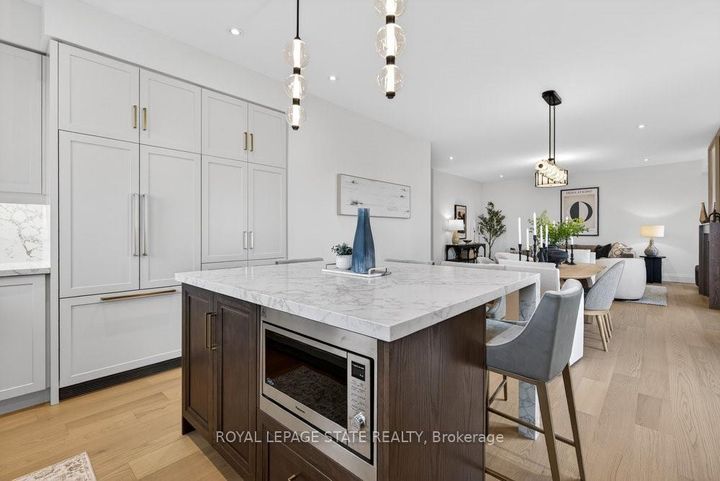 Photo 14 at 7 - 100 Watershore Drive, Stoney Creek, Hamilton
