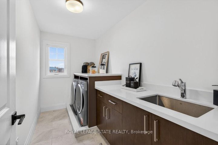 Photo 34 at 7 - 100 Watershore Drive, Stoney Creek, Hamilton