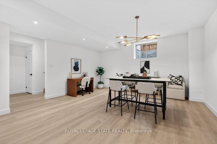 Photo 36 at 7 - 100 Watershore Drive, Stoney Creek, Hamilton