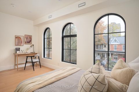 Photo 16 at 256 Major Street, University, Toronto