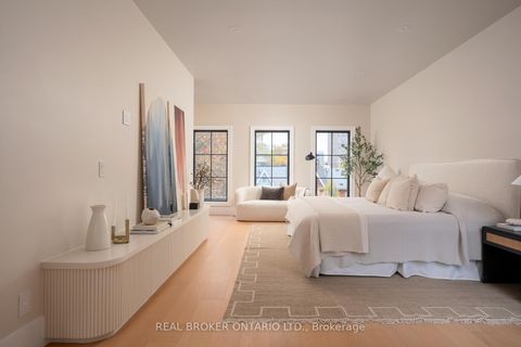 Photo 25 at 256 Major Street, University, Toronto