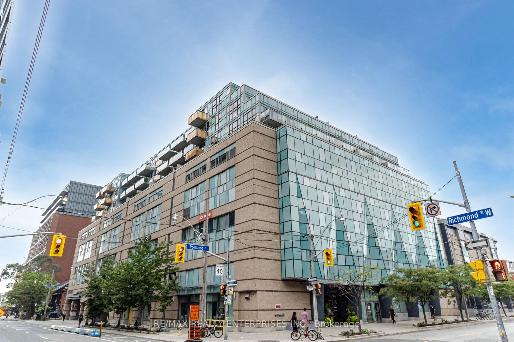 302 - 156 Portland Street, Waterfront Communities C1, Toronto 