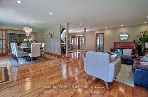 Photo 7 at 7 Sulgrave Crescent, Windfields, Toronto