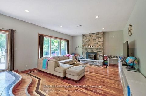 Photo 16 at 7 Sulgrave Crescent, Windfields, Toronto