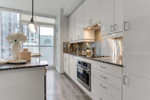 Photo 5 at 1002 - 426 University Avenue, Chinatown, Toronto