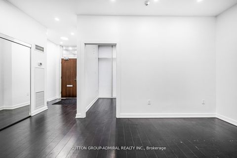 Photo 4 at G20 - 18 Capreol Court, Waterfront Communities C1, Toronto