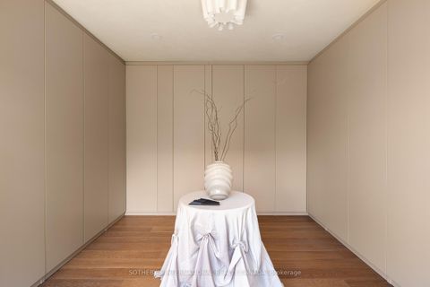 Photo 14 at 36 Rosemeade Avenue, Queensway, Toronto