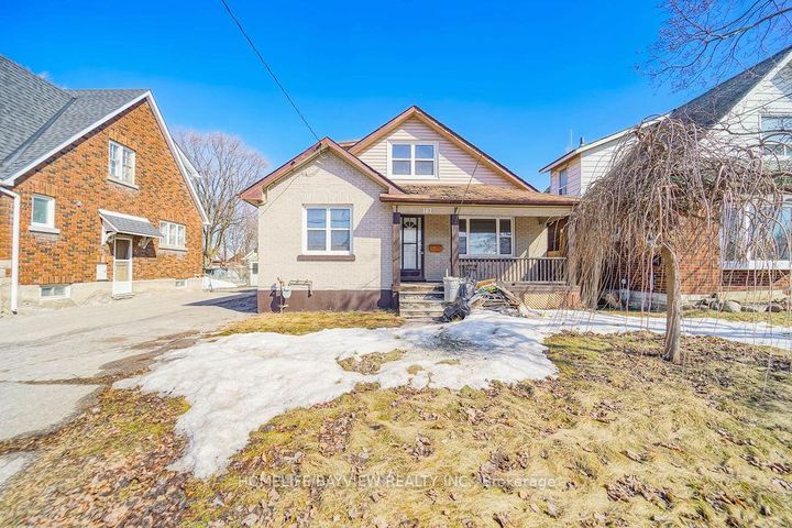 Photo 16 at 187 Park Road S, Vanier, Oshawa