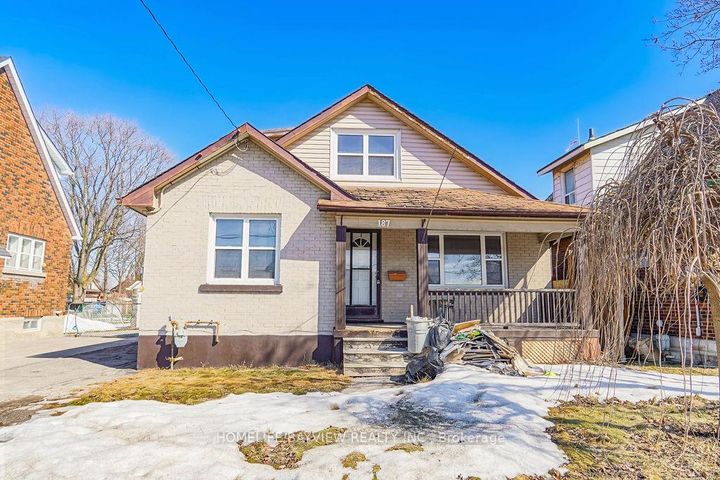 Photo 17 at 187 Park Road S, Vanier, Oshawa