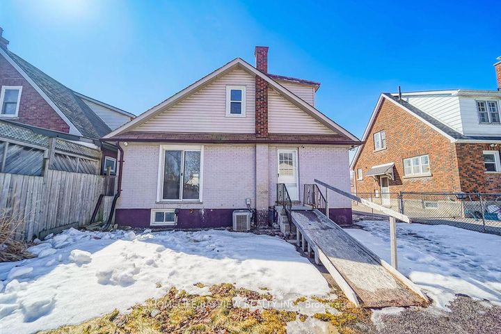 Photo 19 at 187 Park Road S, Vanier, Oshawa