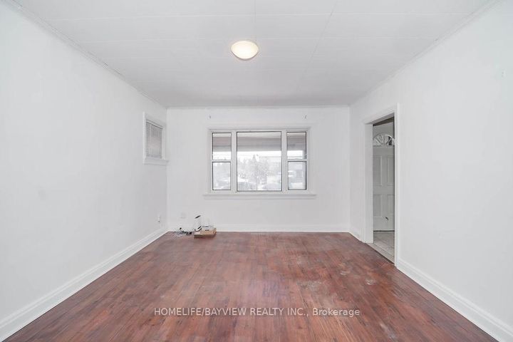 Photo 21 at 187 Park Road S, Vanier, Oshawa