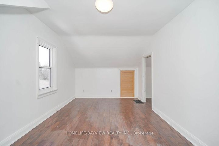 Photo 36 at 187 Park Road S, Vanier, Oshawa