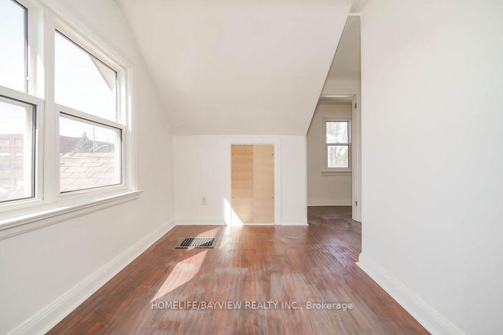 Photo 40 at 187 Park Road S, Vanier, Oshawa