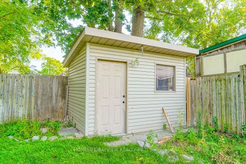 Photo 15 at 187 Park Road S, Vanier, Oshawa