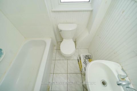 Photo 28 at 187 Park Road S, Vanier, Oshawa