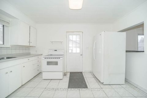 Photo 31 at 187 Park Road S, Vanier, Oshawa