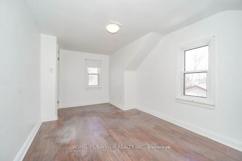 Photo 38 at 187 Park Road S, Vanier, Oshawa