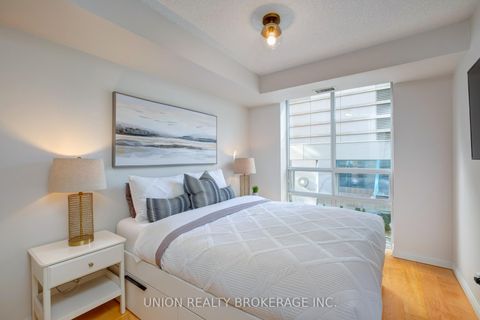 Photo 11 at 313 - 18 Stafford Street, Niagara, Toronto