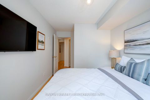 Photo 13 at 313 - 18 Stafford Street, Niagara, Toronto