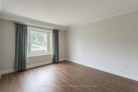 Photo 6 at 83 TRILLIUM Crescent, Allandale, Barrie