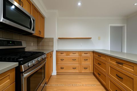 Photo 7 at 83 TRILLIUM Crescent, Allandale, Barrie