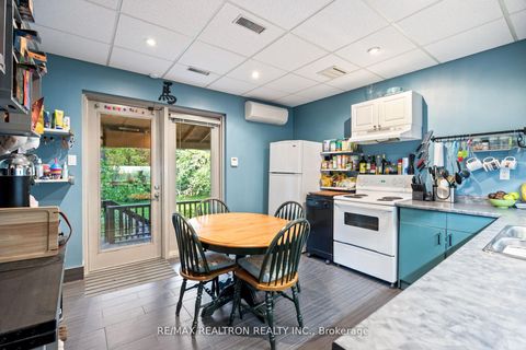 Photo 14 at 1611 Bloor Street W, Swansea, Toronto