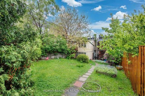 Photo 31 at 1611 Bloor Street W, Swansea, Toronto