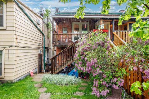 Photo 35 at 1611 Bloor Street W, Swansea, Toronto